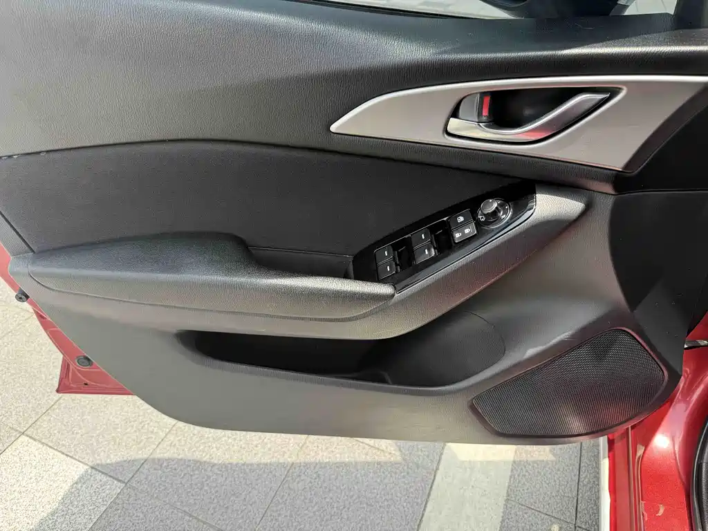 Mazda 3 Angkesela 2017 — фото 12