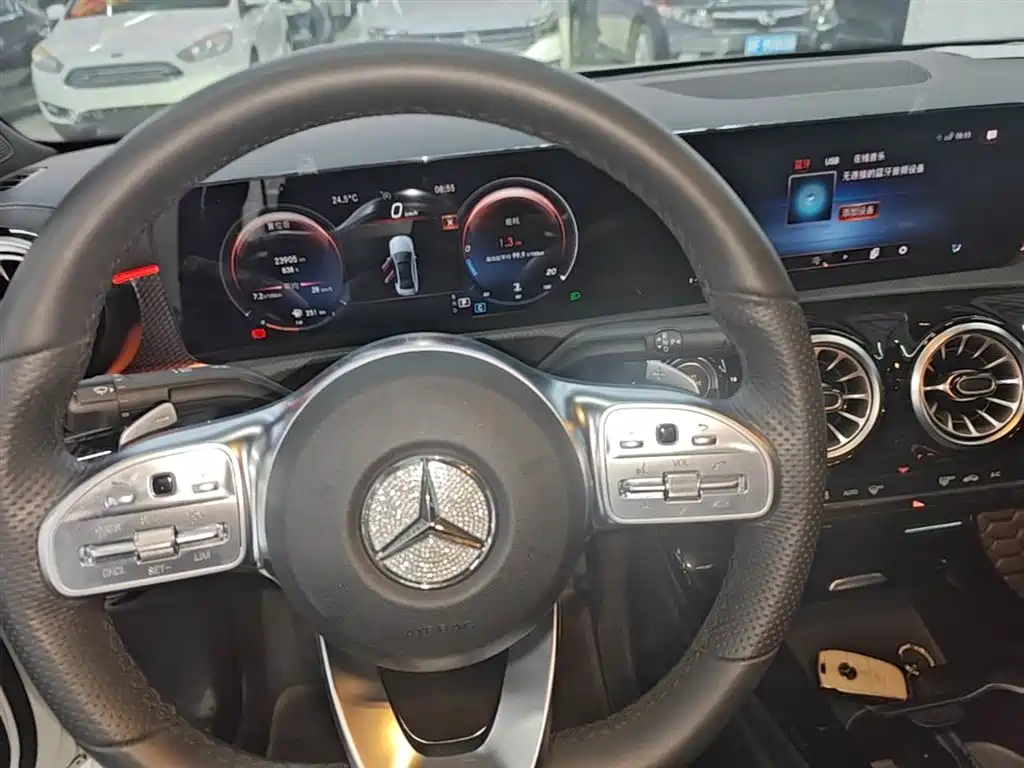 Mercedes-Benz A-Class 2022 — фото 14