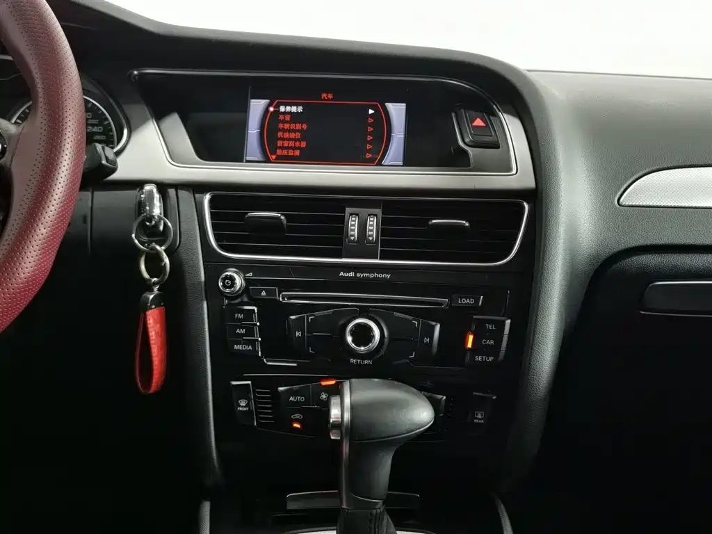 Audi A4L 2013 — фото 12