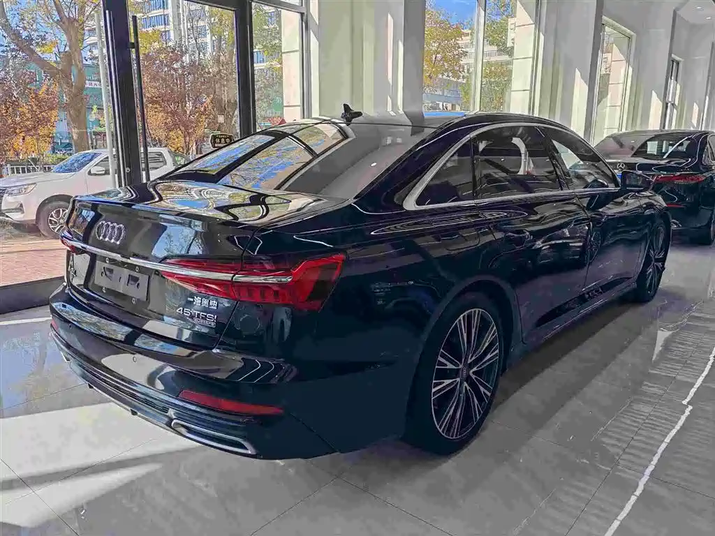 Audi A6L 2021 — фото 11