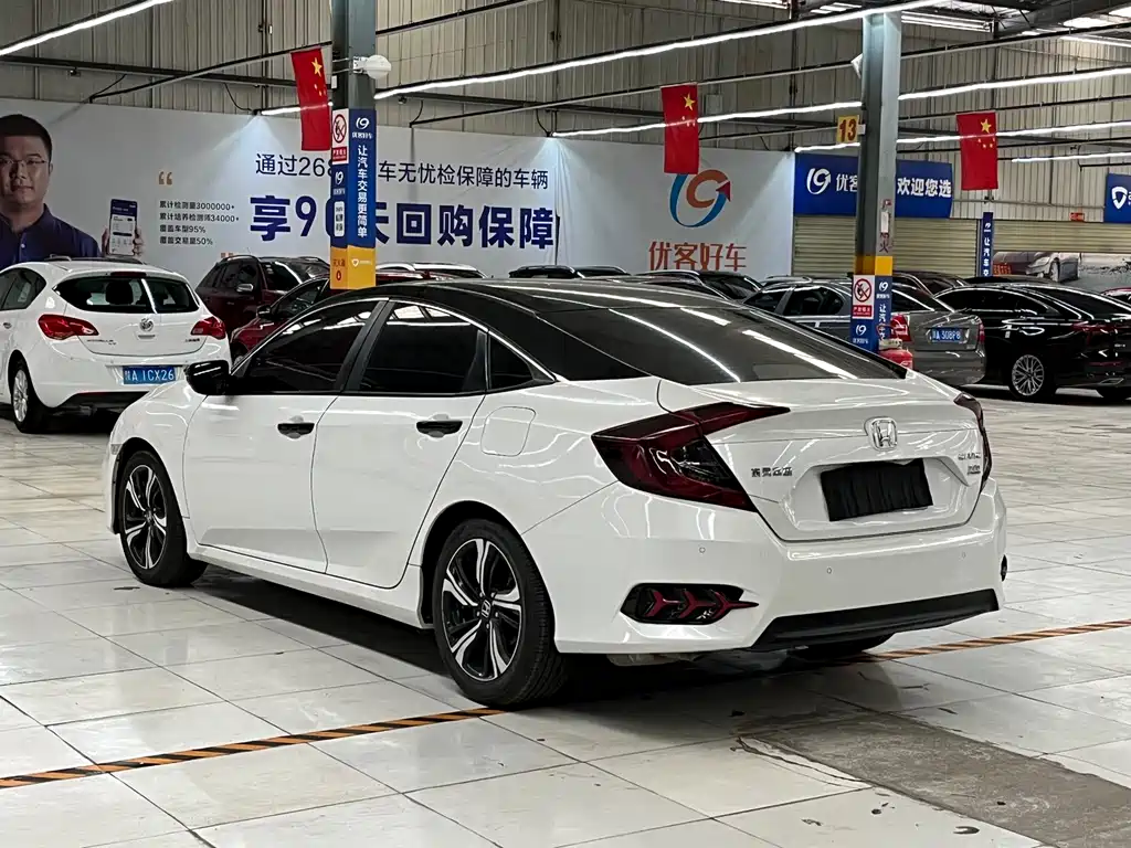 Honda Civic 2020 — фото 14