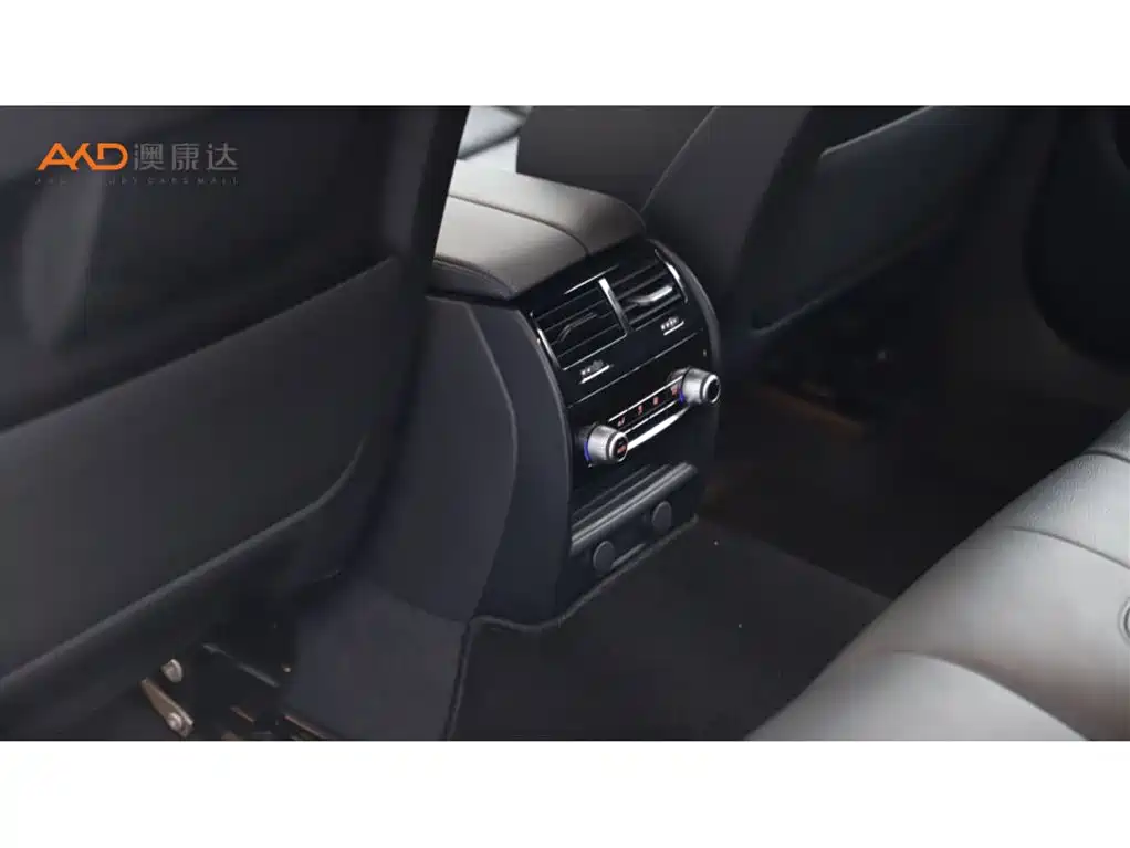 BMW 6 Series GT 2019 — фото 9