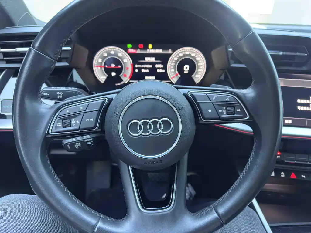 Audi A3 2023 — фото 14