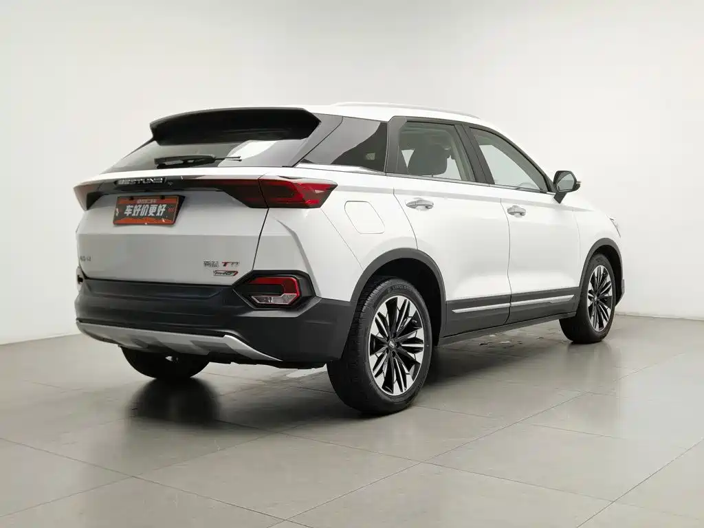 Bestune T77 2021 — фото 2
