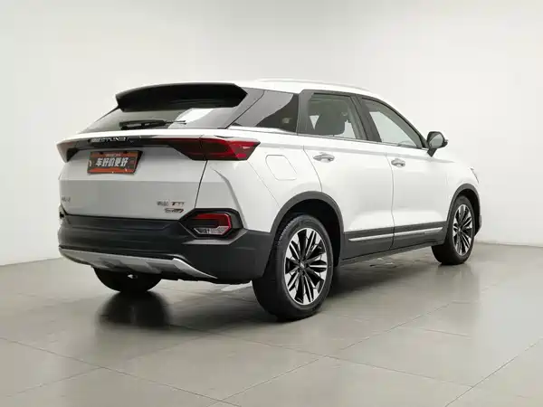 Bestune T77 2021