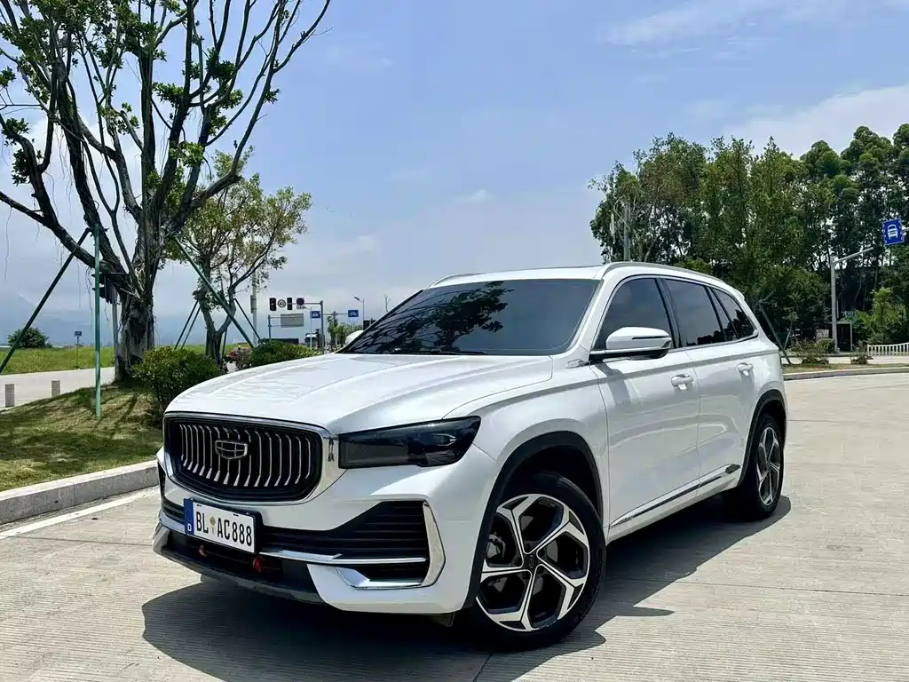 Geely Xingyue L 2023 — фото 1