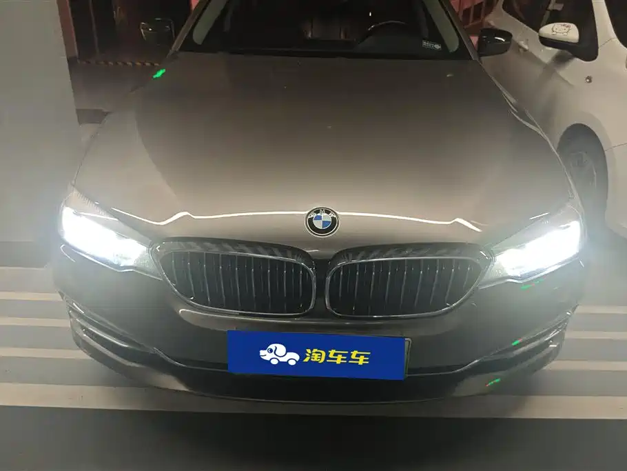 BMW 5 Series 2019