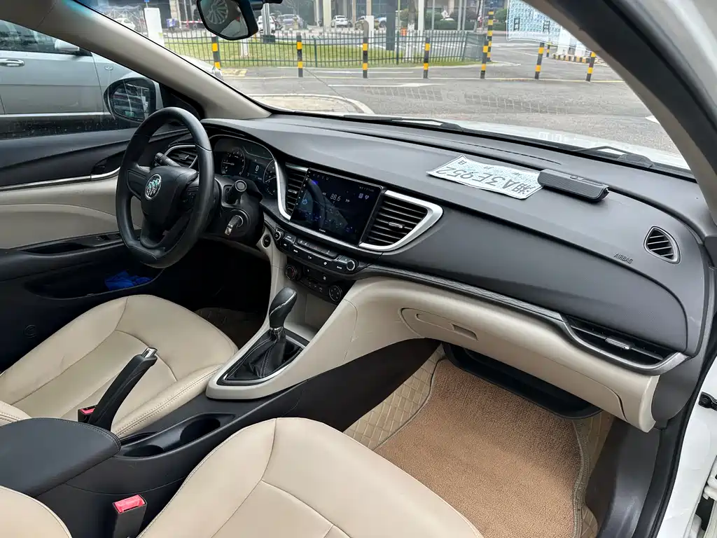 Buick Excelle 2016 — фото 17