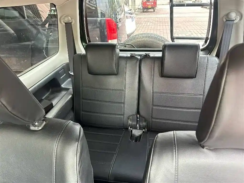 Suzuki Jimny 2014