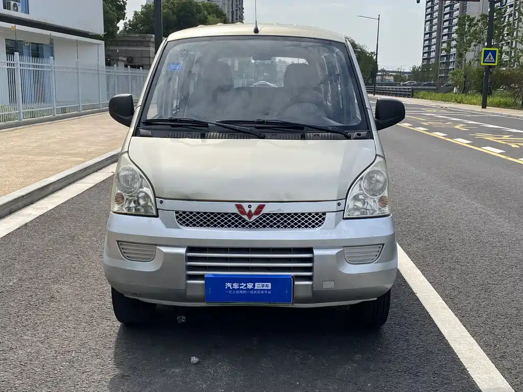 Wuling Rongguang 2015 — фото 2