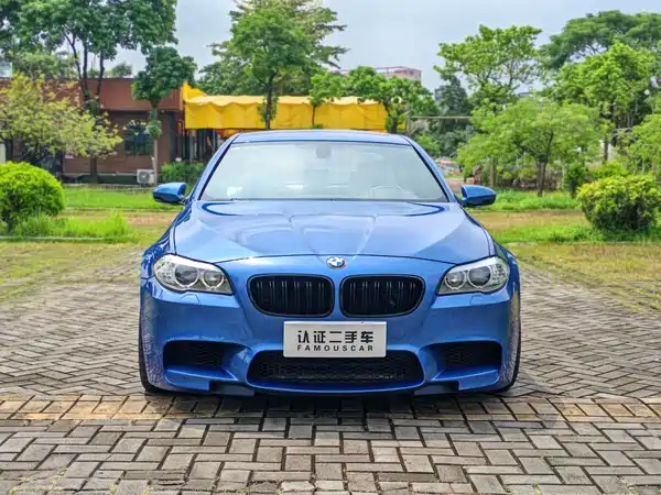 BMW M5 2012