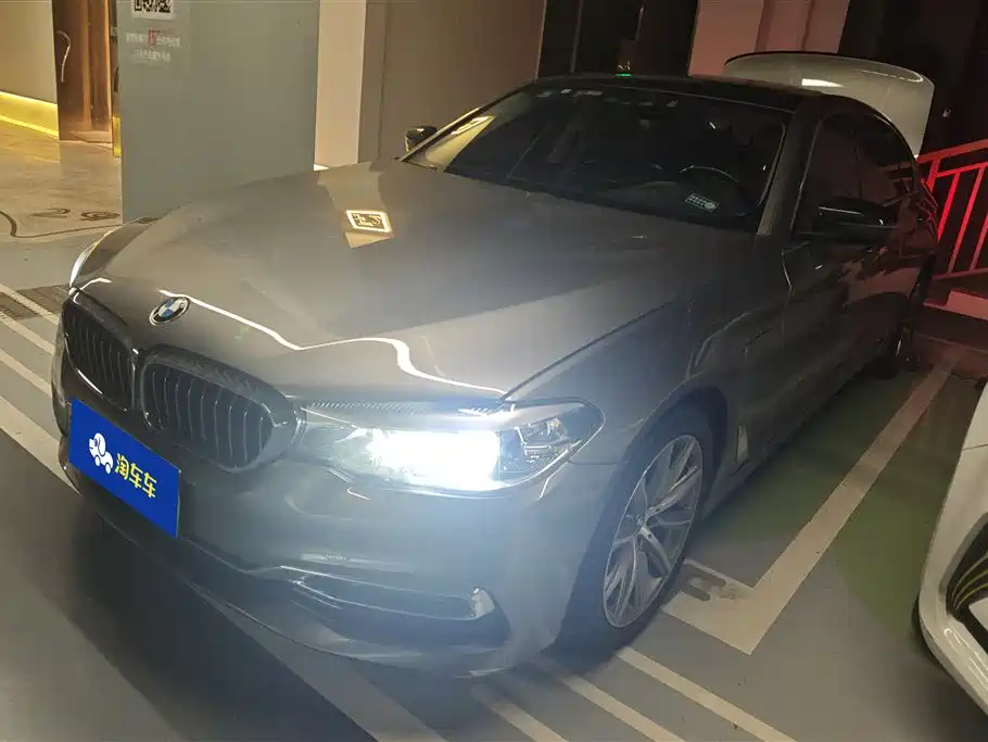 BMW 5 Series 2019