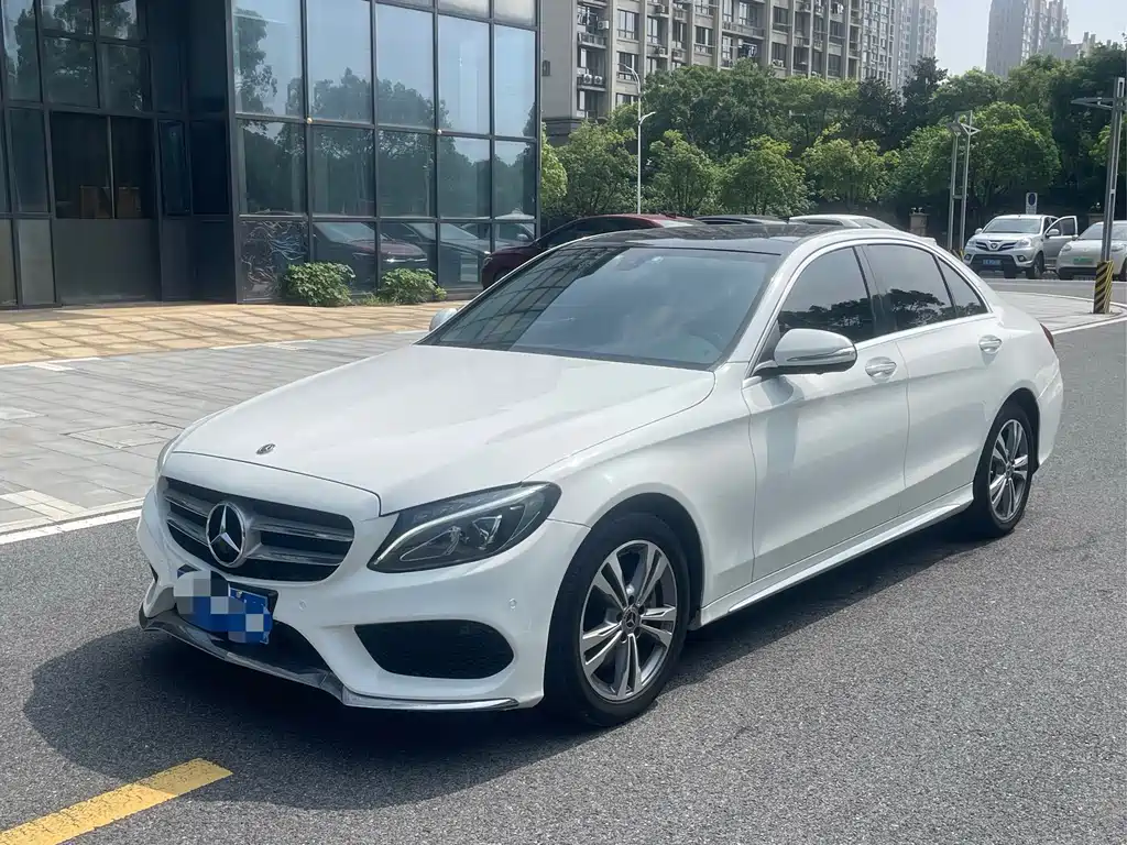 Mercedes-Benz C-Class 2018 — фото 2