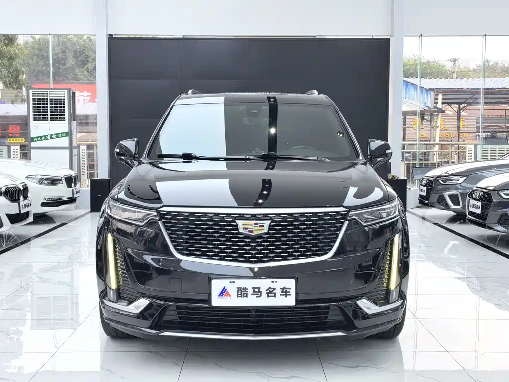 Cadillac XT6 2020 — фото 2