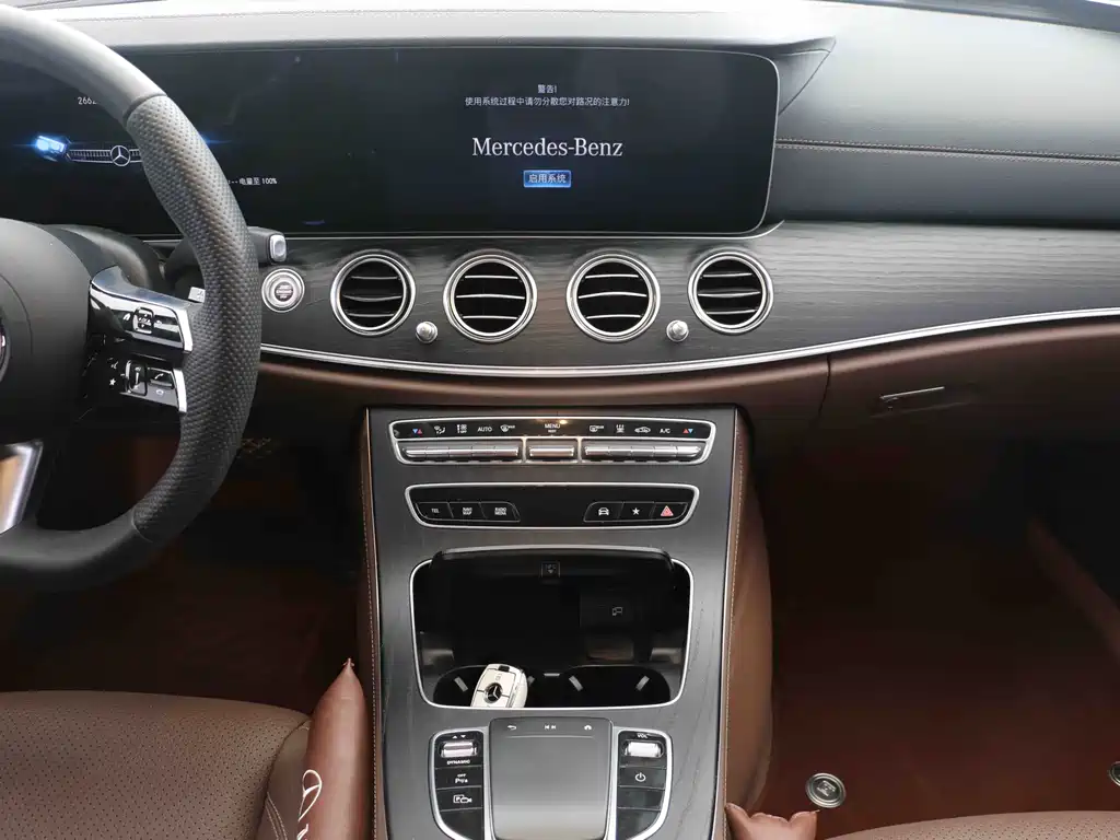 Mercedes-Benz E-Class New Energy 2023 — фото 7