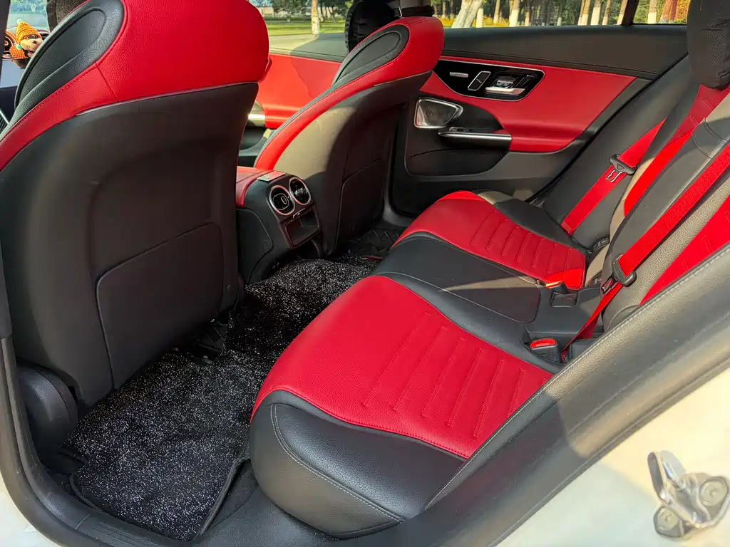 Mercedes-Benz C-Class AMG 2024 — фото 24