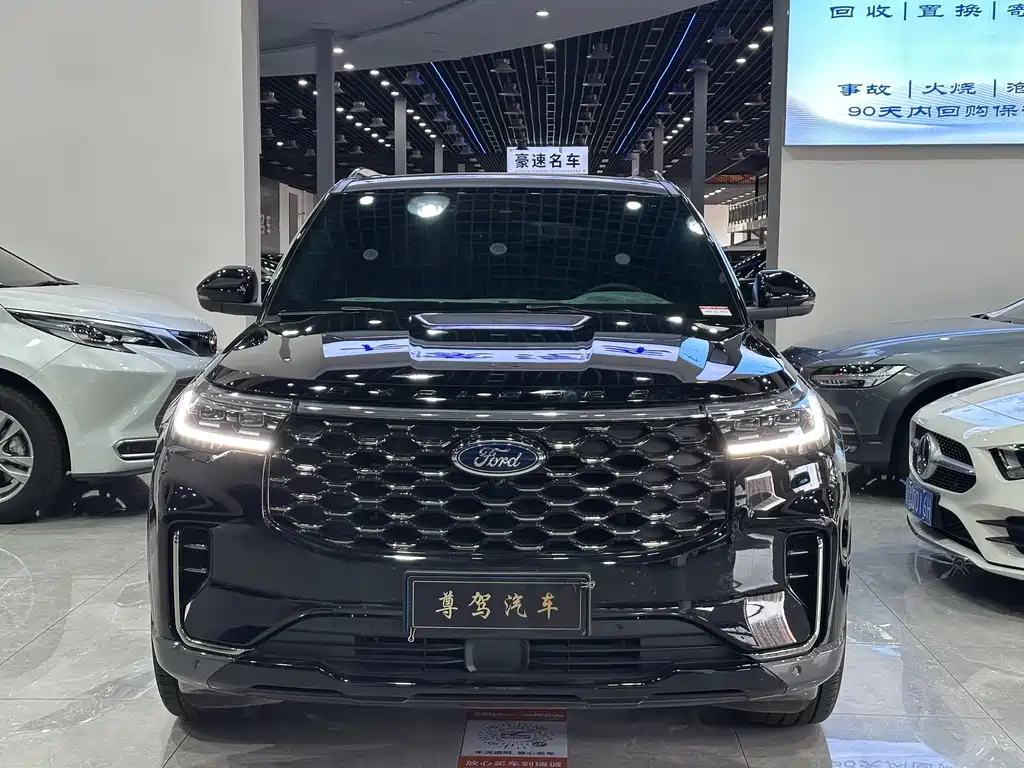 Ford Explorer 2023 — фото 2