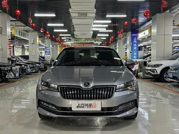 Skoda Superb 2023