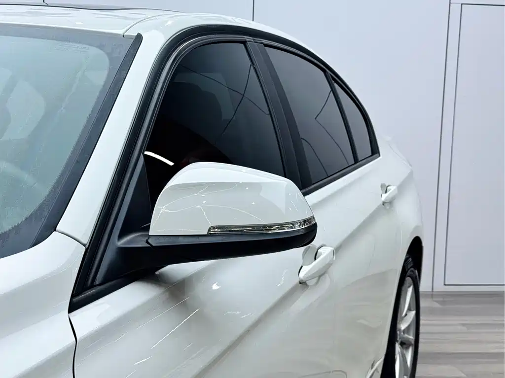 BMW 3 Series 2015 — фото 21