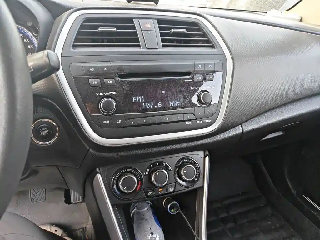 Suzuki S-Cross 2015