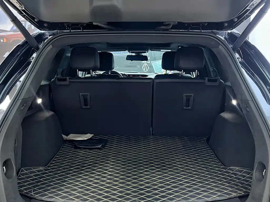 Cadillac XT5 2022 — фото 13