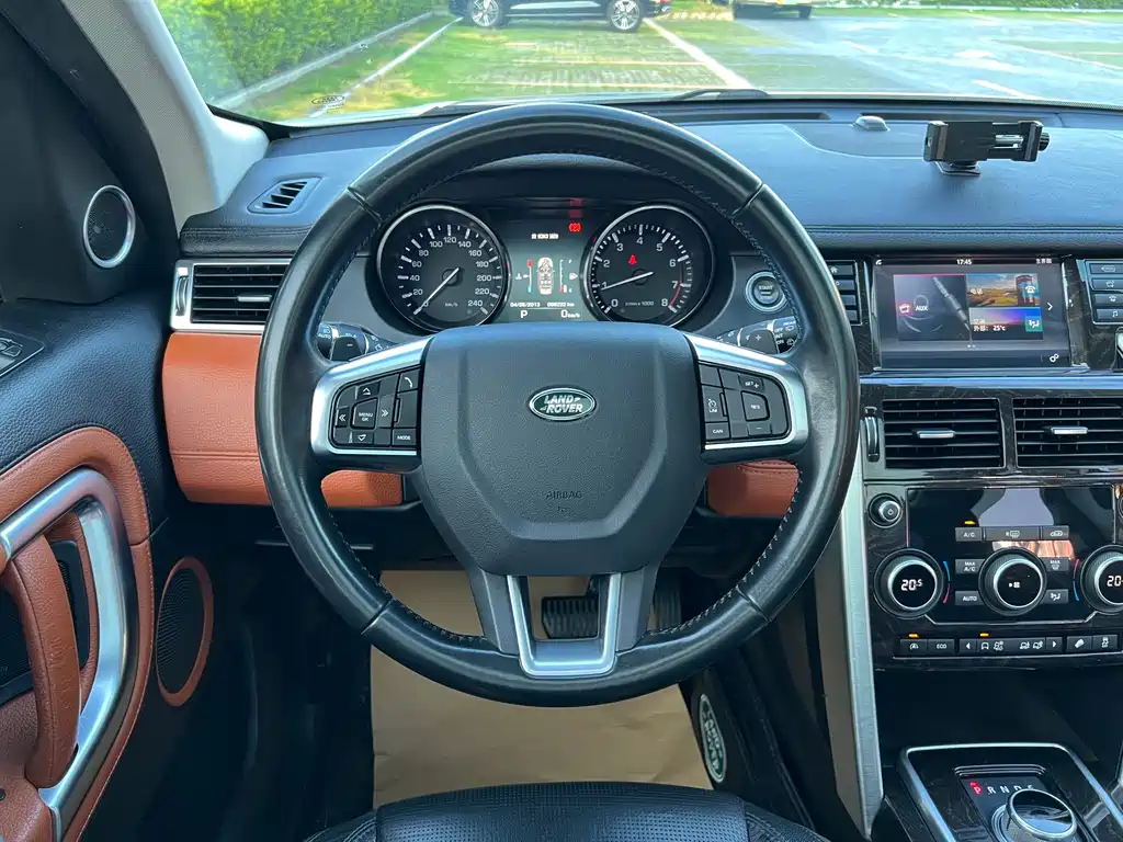 Land Rover Discovery Sport 2016 — фото 14