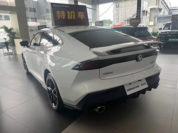 Changan UNI-V 2024