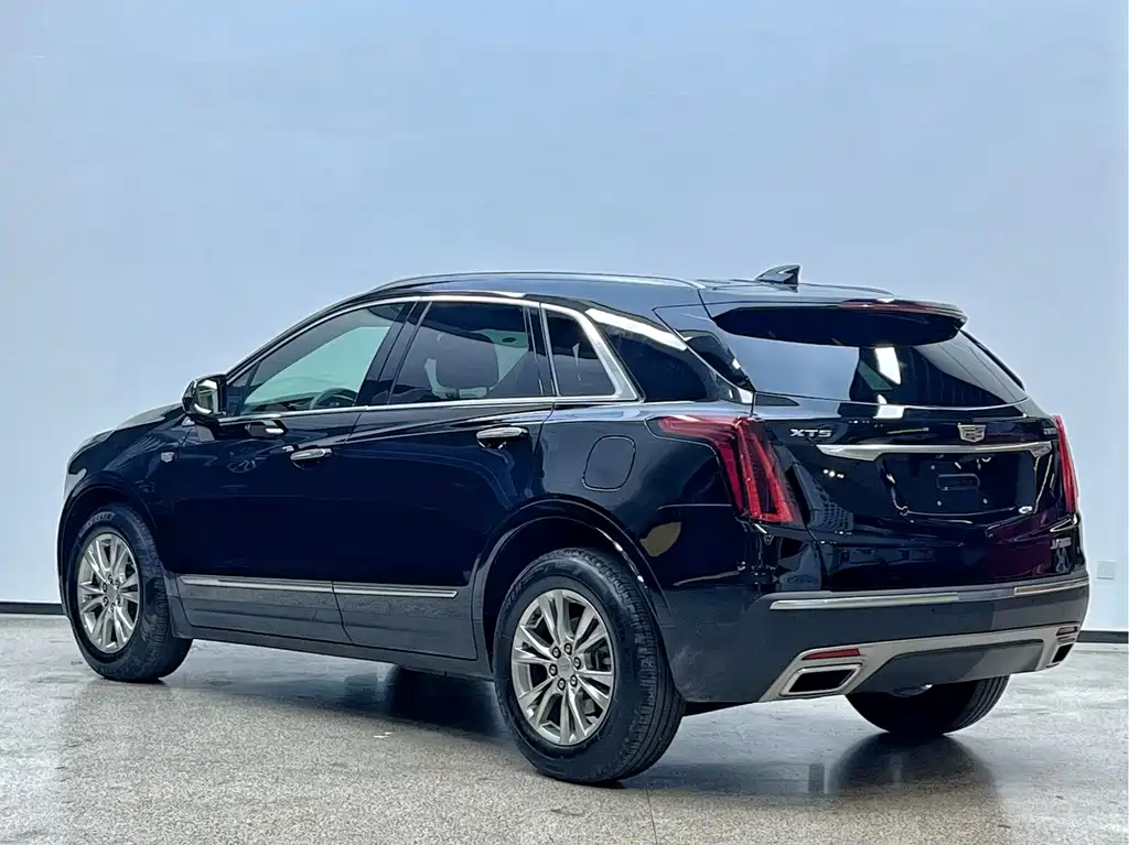 Cadillac XT5 2022 — фото 10