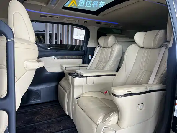 Toyota Vellfire 2019