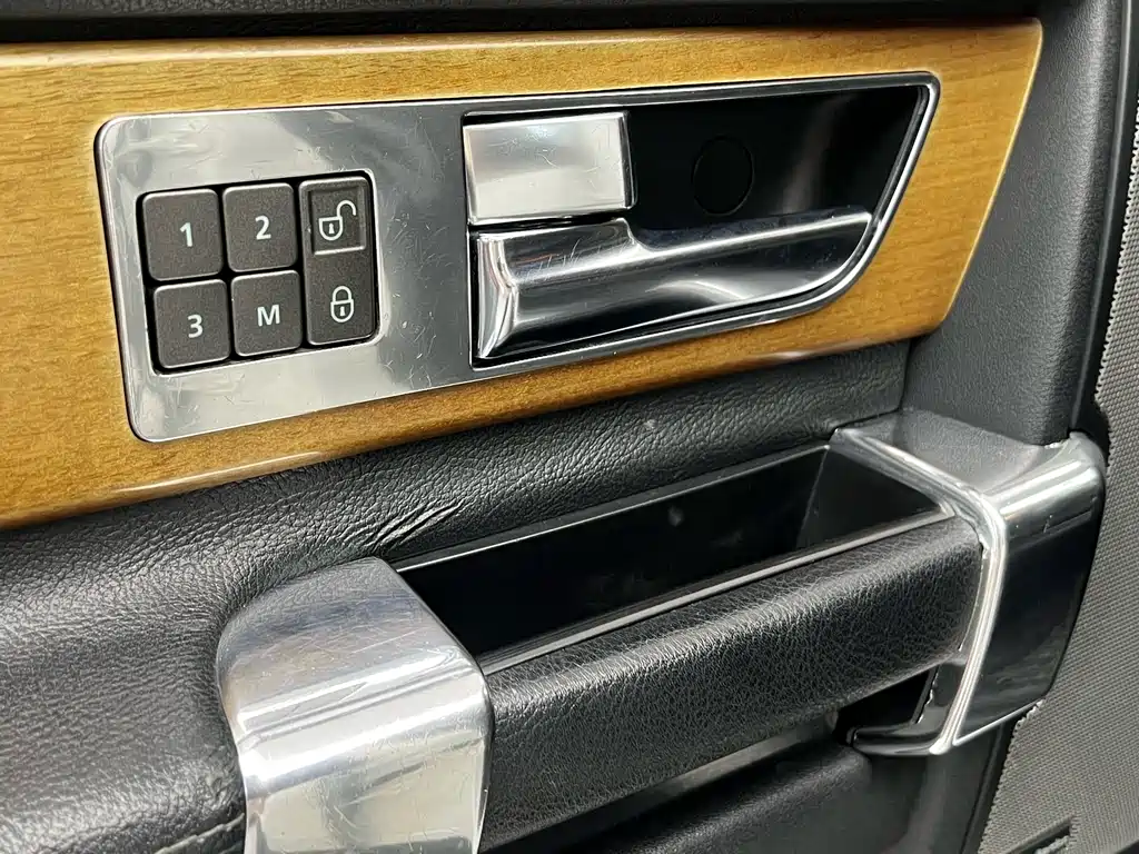 Land Rover Discovery 2013 — фото 23