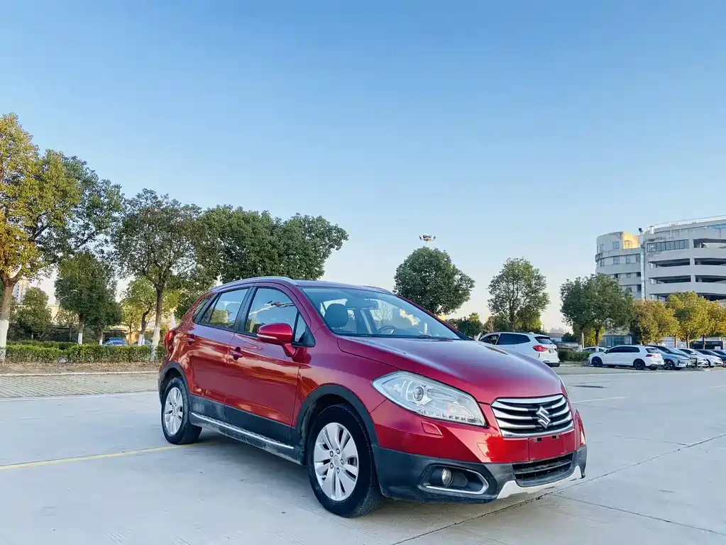 Suzuki S-Cross 2015 — фото 5