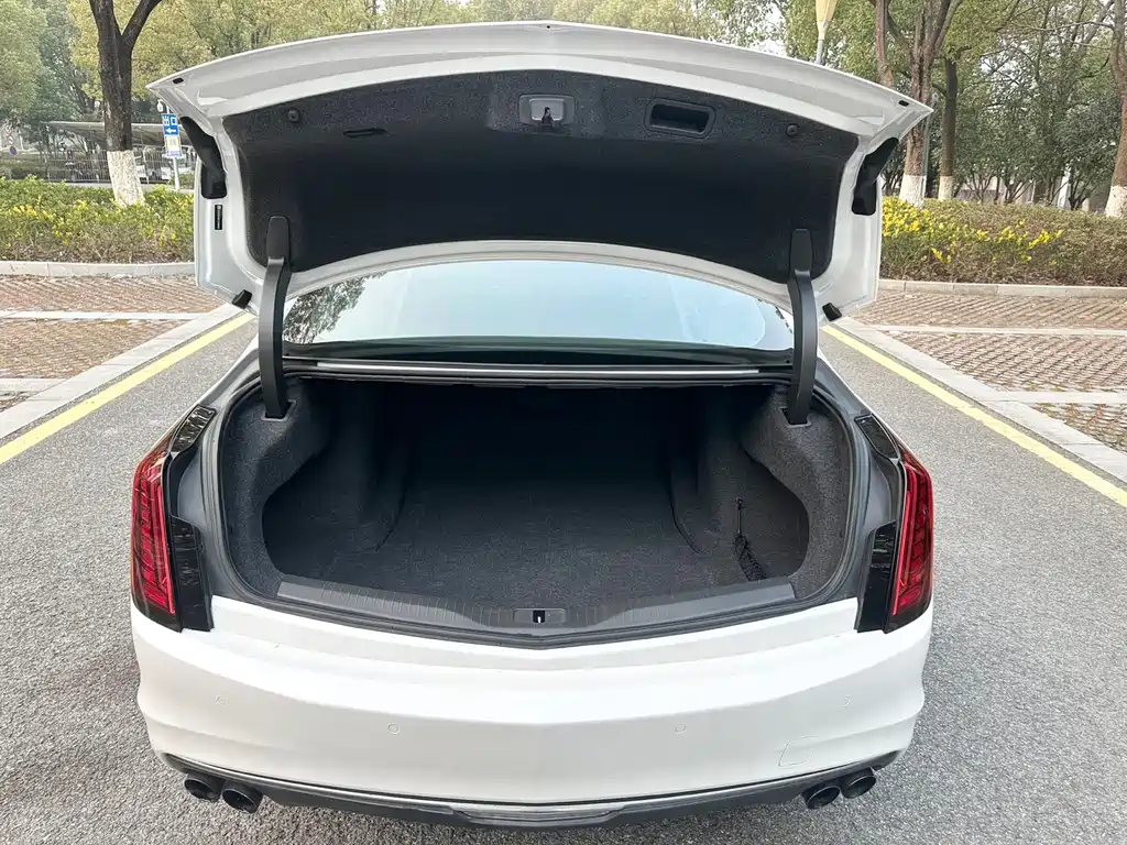 Cadillac CT6 2019 — фото 17