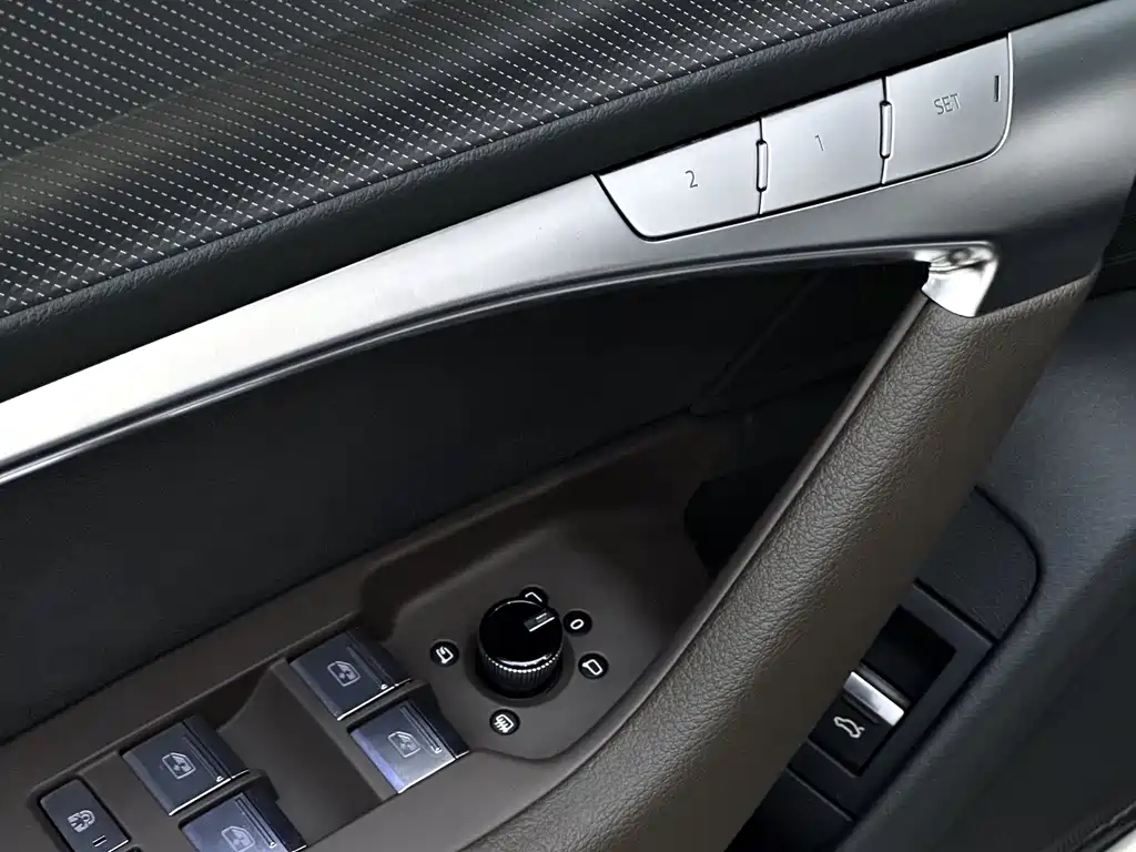 Audi A7L 2023 — фото 11