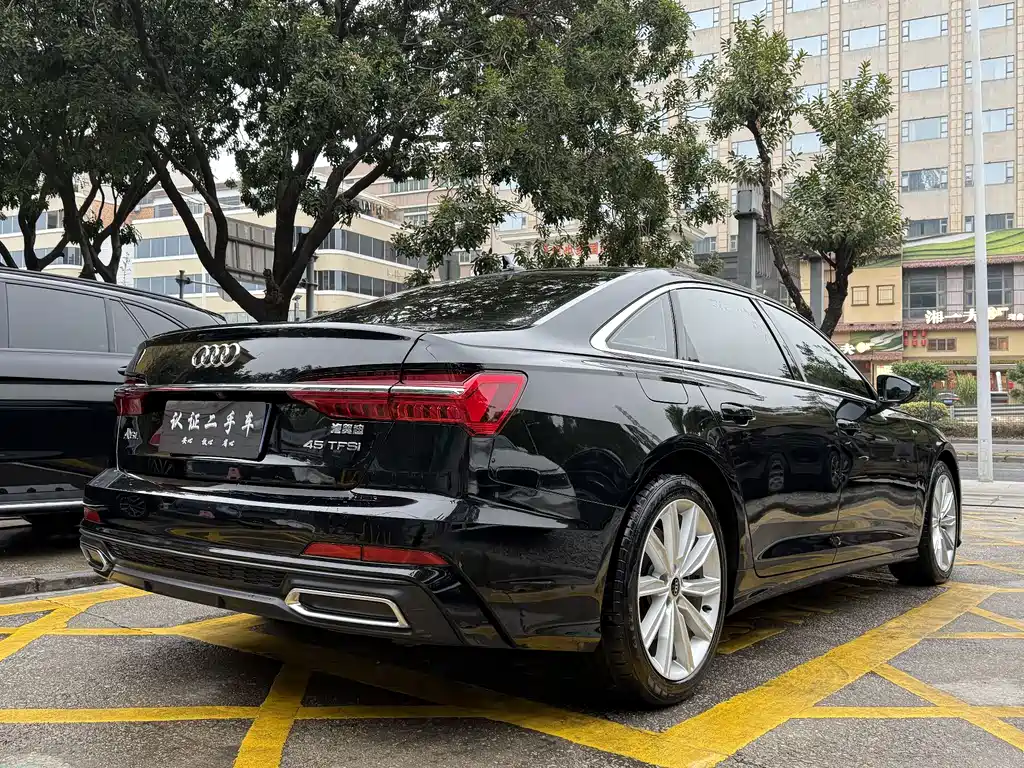 Audi A6L 2022 — фото 4