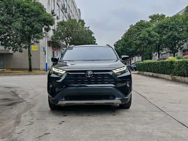 Toyota RAV4 2024