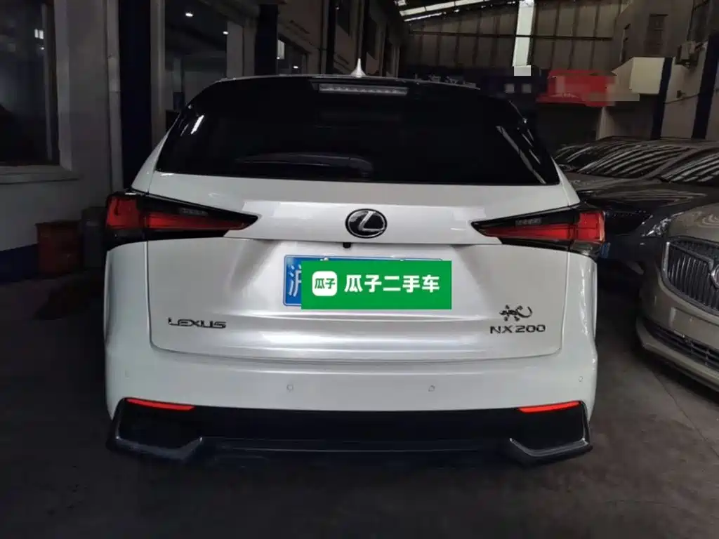 Lexus NX 2021 — фото 6