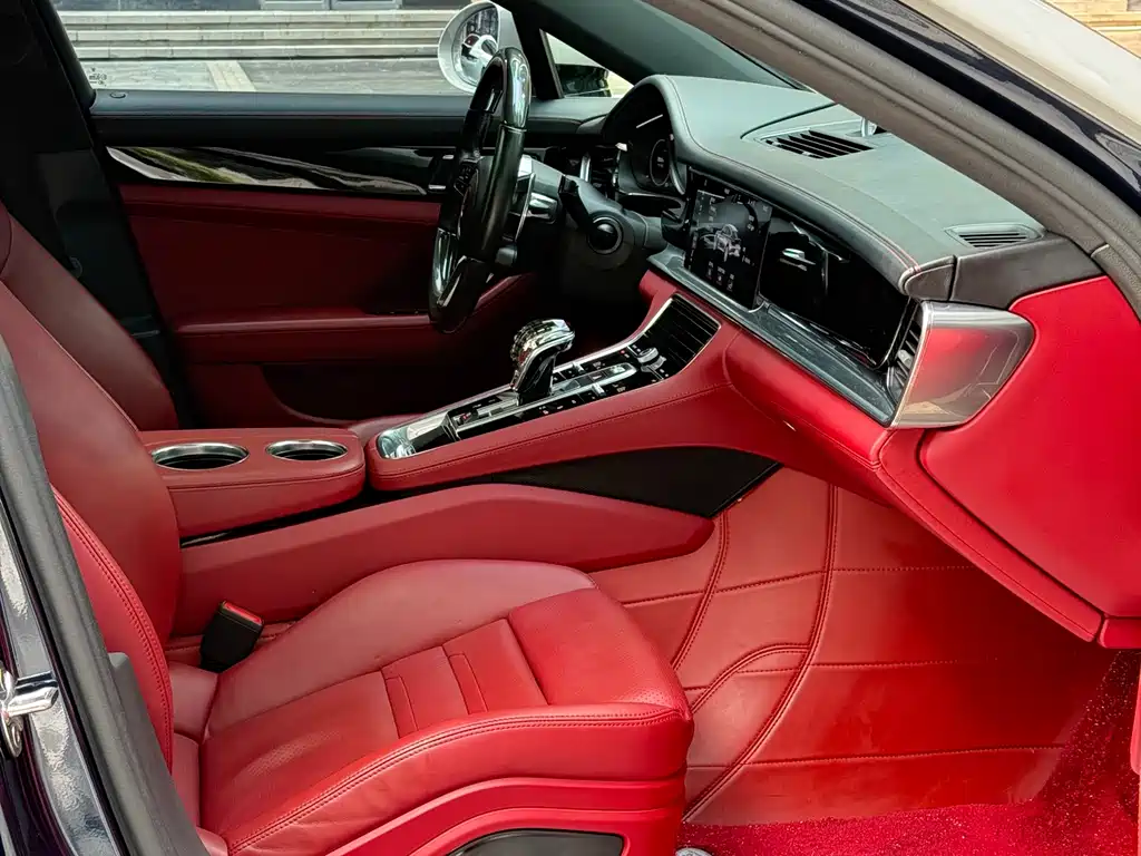 Porsche Panamera 2019 — фото 15