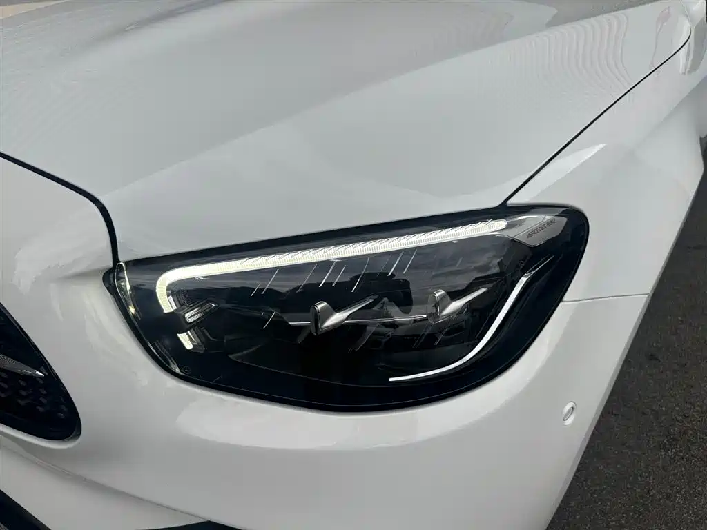 Mercedes-Benz E-Class 2020 — фото 19
