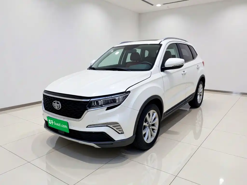 FAW Senya R8 2021