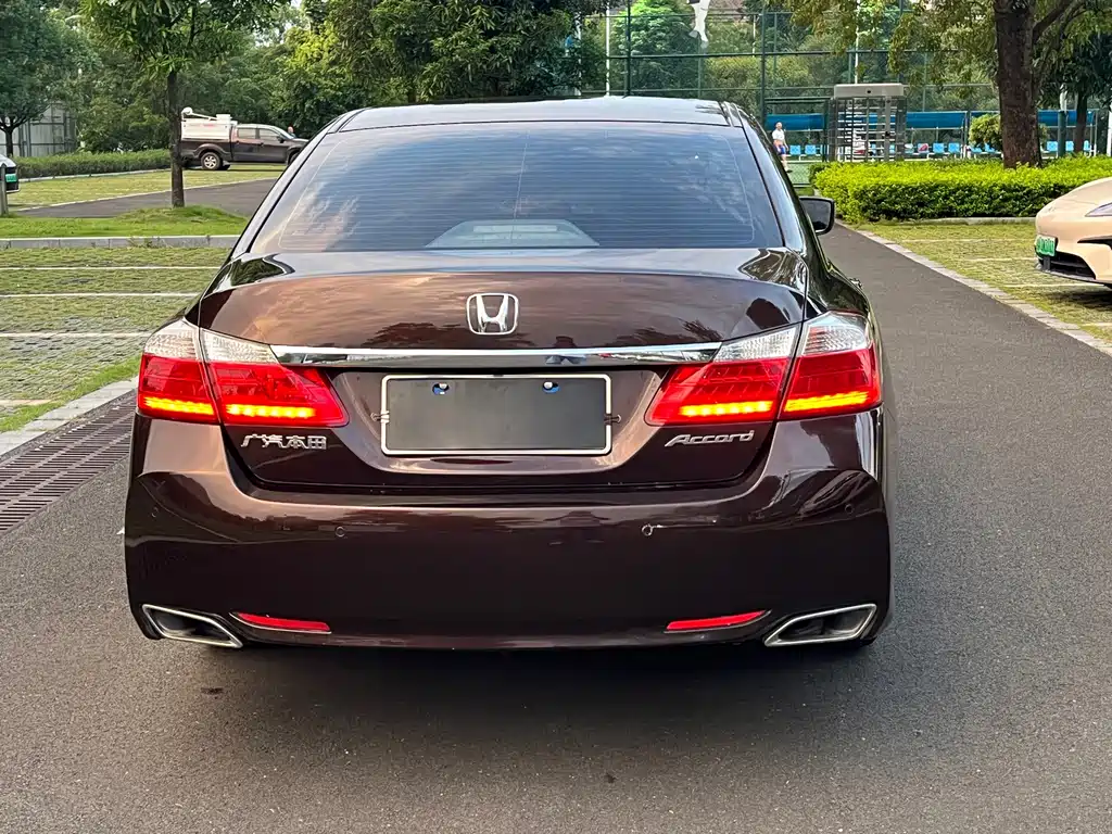 Honda Accord 2014 — фото 6