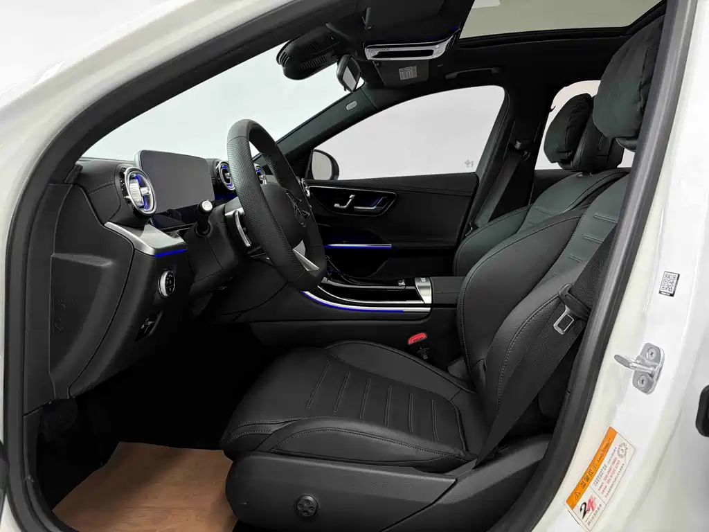 Mercedes-Benz C-Class 2024