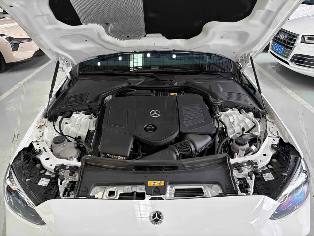 Mercedes-Benz C-Class 2024 — фото 27