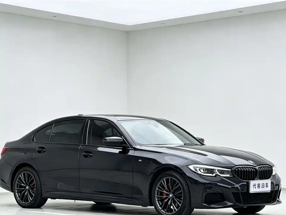 BMW 3 Series 2021