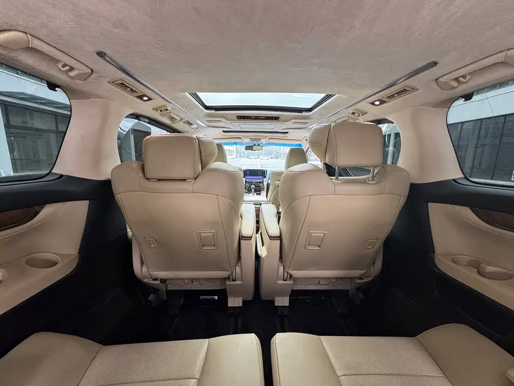 Toyota Alphard 2015 — фото 13