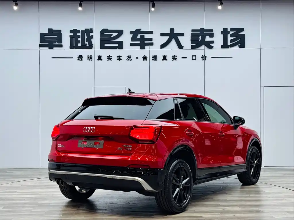 Audi Q2L 2019 — фото 7