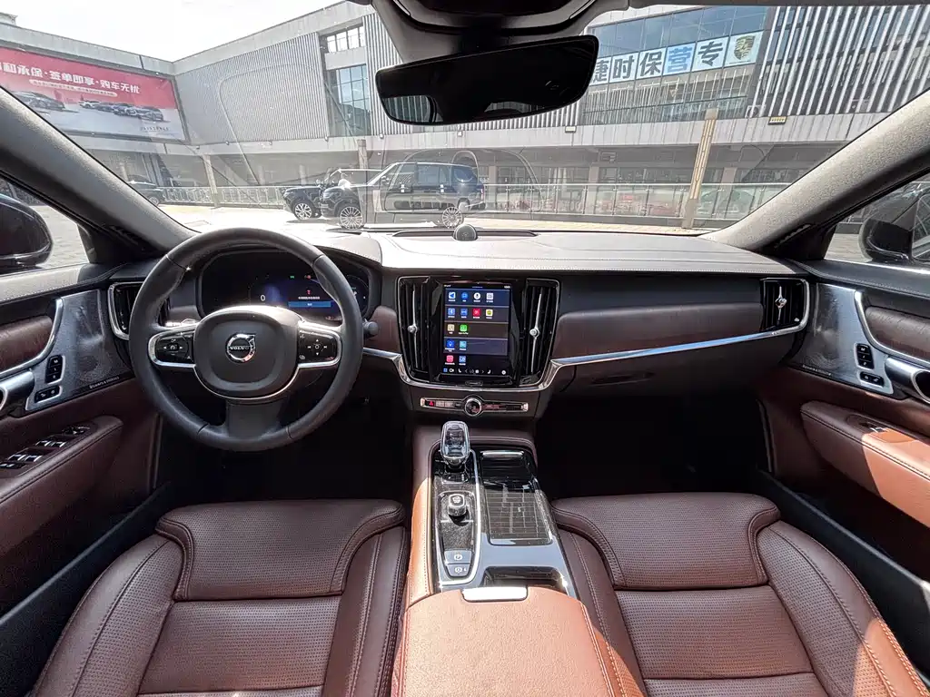 Volvo S90 PHEV 2023 — фото 11