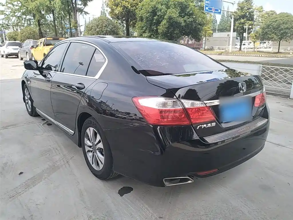 Honda Accord 2015 — фото 5