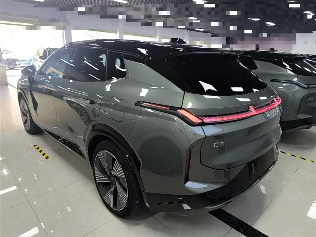 Lynk & Co 08 EM-P 2023 — фото 5
