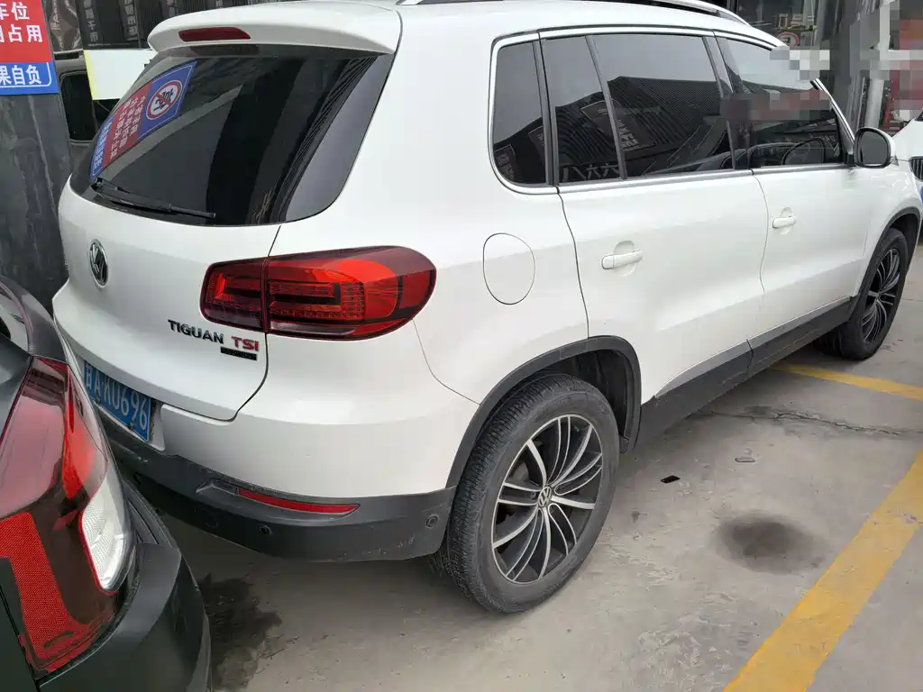 Volkswagen Tiguan 2015