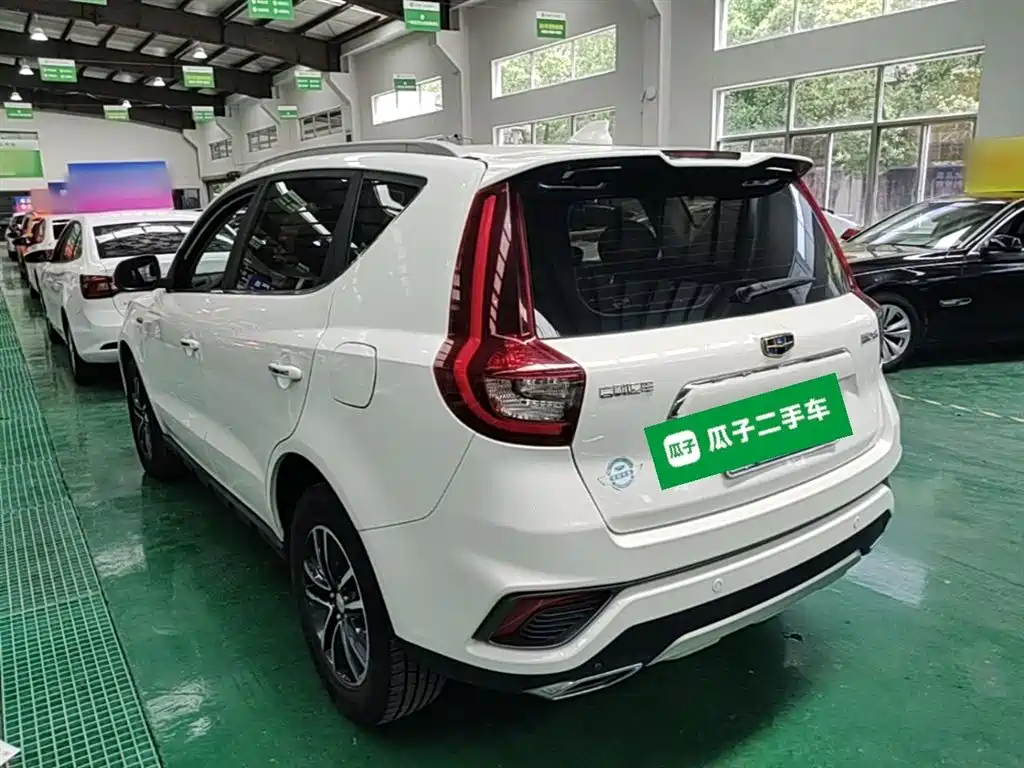 Geely Vision X6 2018 — фото 23